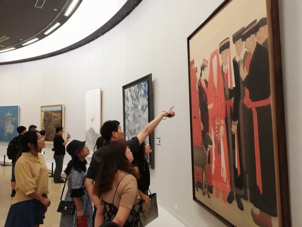 mk官网艺术硕士（美术）研究生赴中国美术馆开展专题艺术实践教学1.jpg